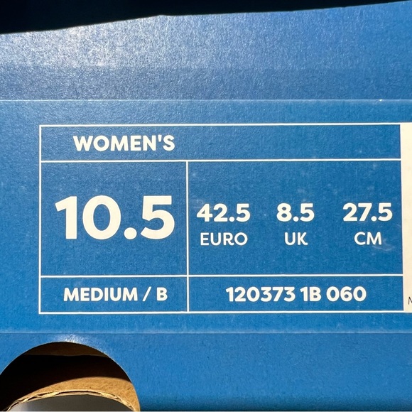 BROOKS Launch 9. Size W US10.5. Brand New. Running Shoes. Without Box - Picture 11 of 12